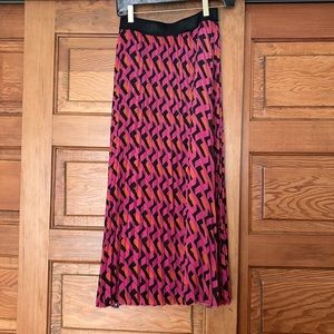 Silky Long pleated skirt